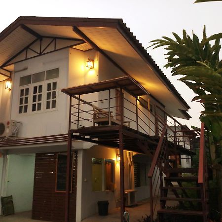 P.L.P Guesthouse - Mae Hong Son Ngoại thất bức ảnh