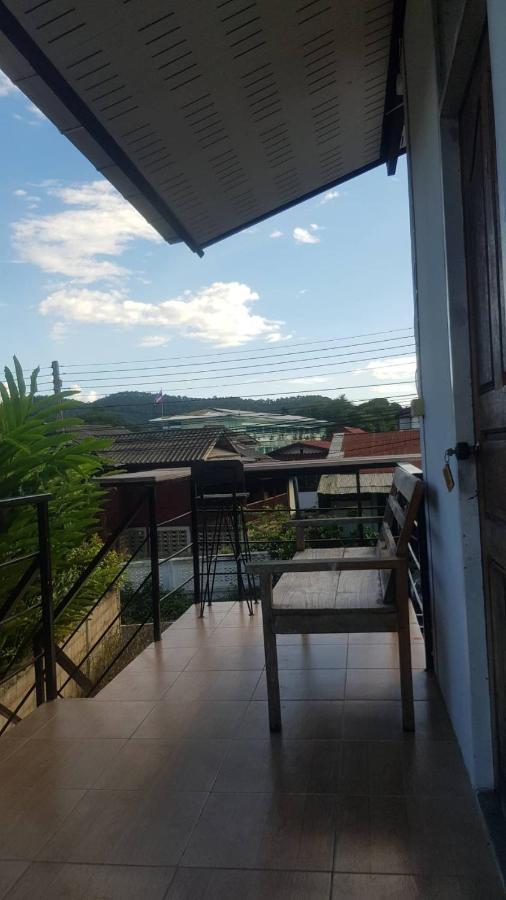 P.L.P Guesthouse - Mae Hong Son Ngoại thất bức ảnh