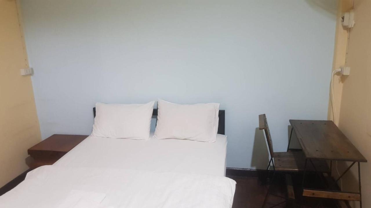 P.L.P Guesthouse - Mae Hong Son Ngoại thất bức ảnh