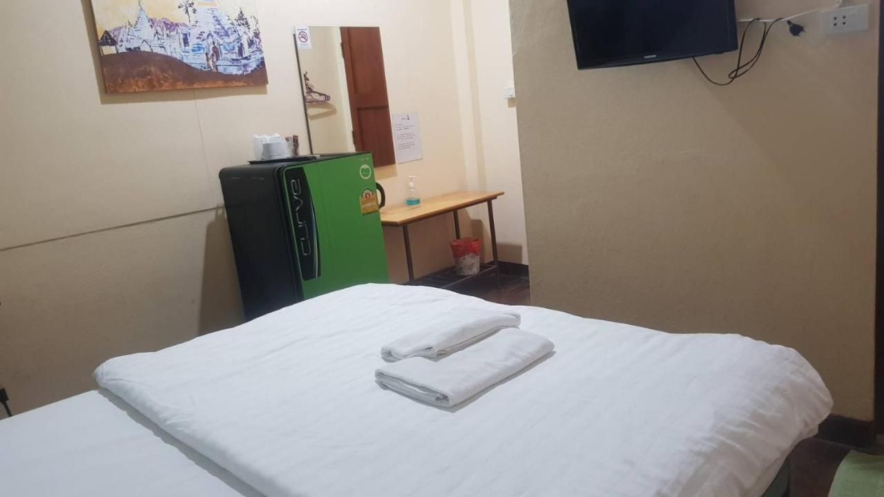 P.L.P Guesthouse - Mae Hong Son Ngoại thất bức ảnh