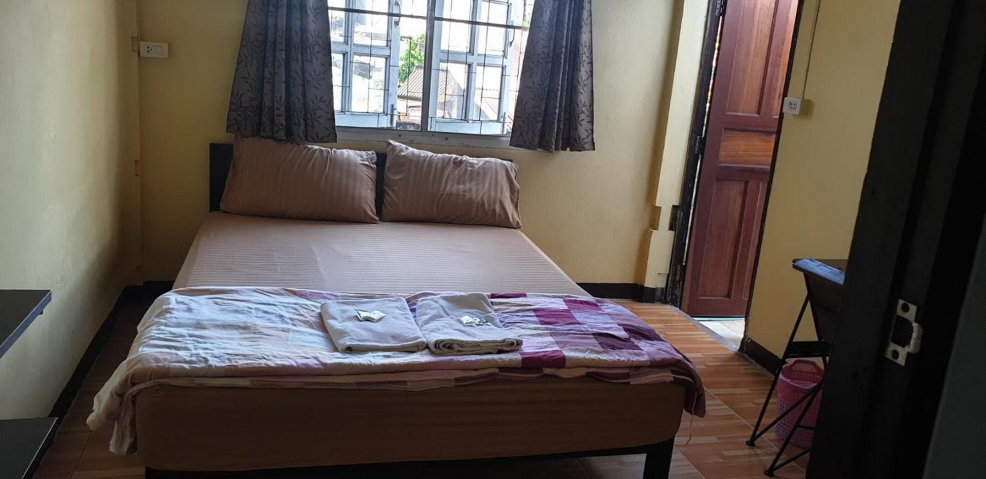 P.L.P Guesthouse - Mae Hong Son Ngoại thất bức ảnh