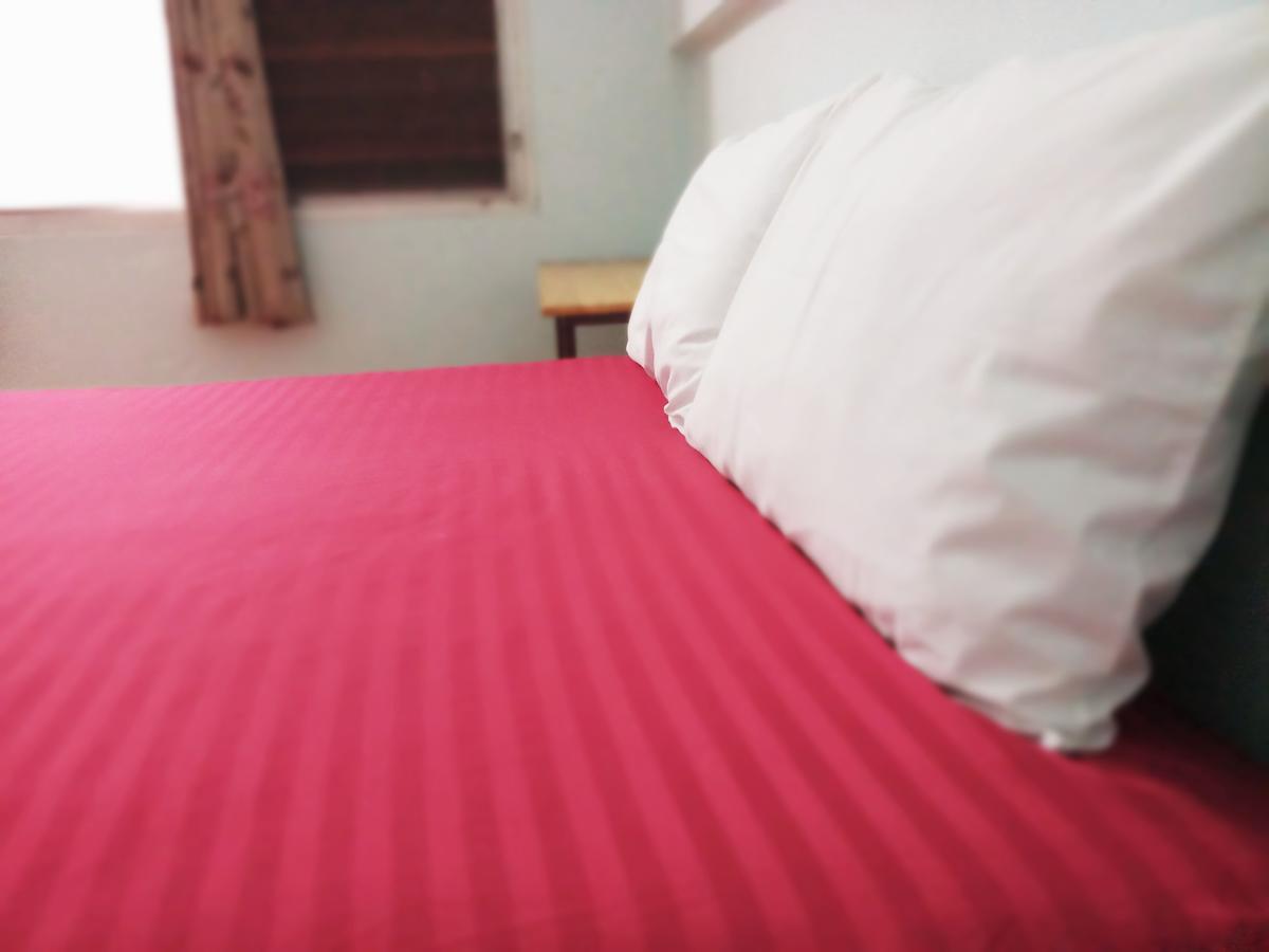P.L.P Guesthouse - Mae Hong Son Ngoại thất bức ảnh