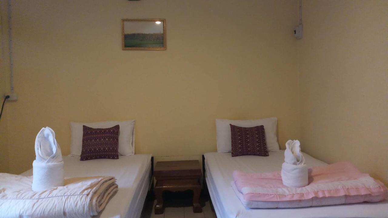 P.L.P Guesthouse - Mae Hong Son Ngoại thất bức ảnh