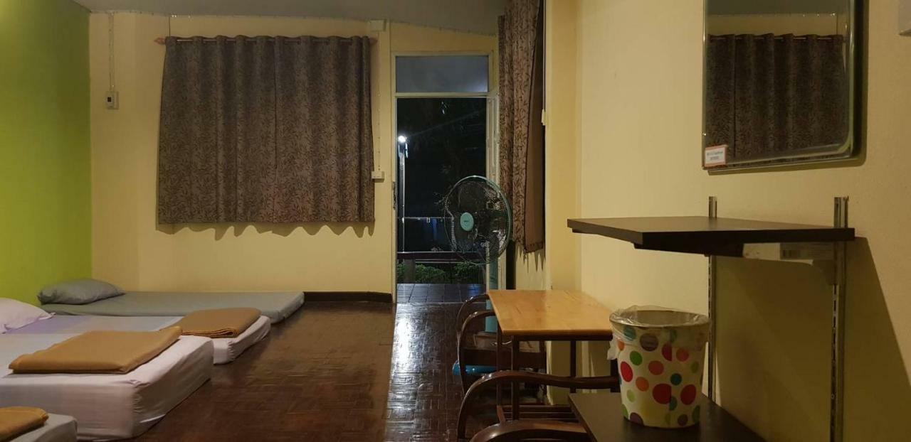 P.L.P Guesthouse - Mae Hong Son Ngoại thất bức ảnh